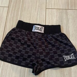 Forever 21, Everlast shorts
